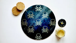 Black and Gold Skull and Crossbones Glass Worktop Saver - Chopping Board - Placemat - Kitsch Republic